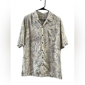 Tommy Bahama silk floral short sleeve button down shirt